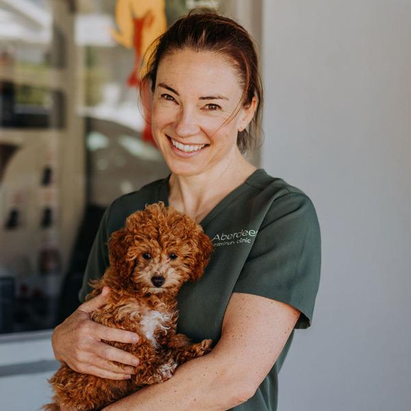 Dr Polly, Geelong Veterinarian, Aberdeen Veterinary Clinic Geelong West